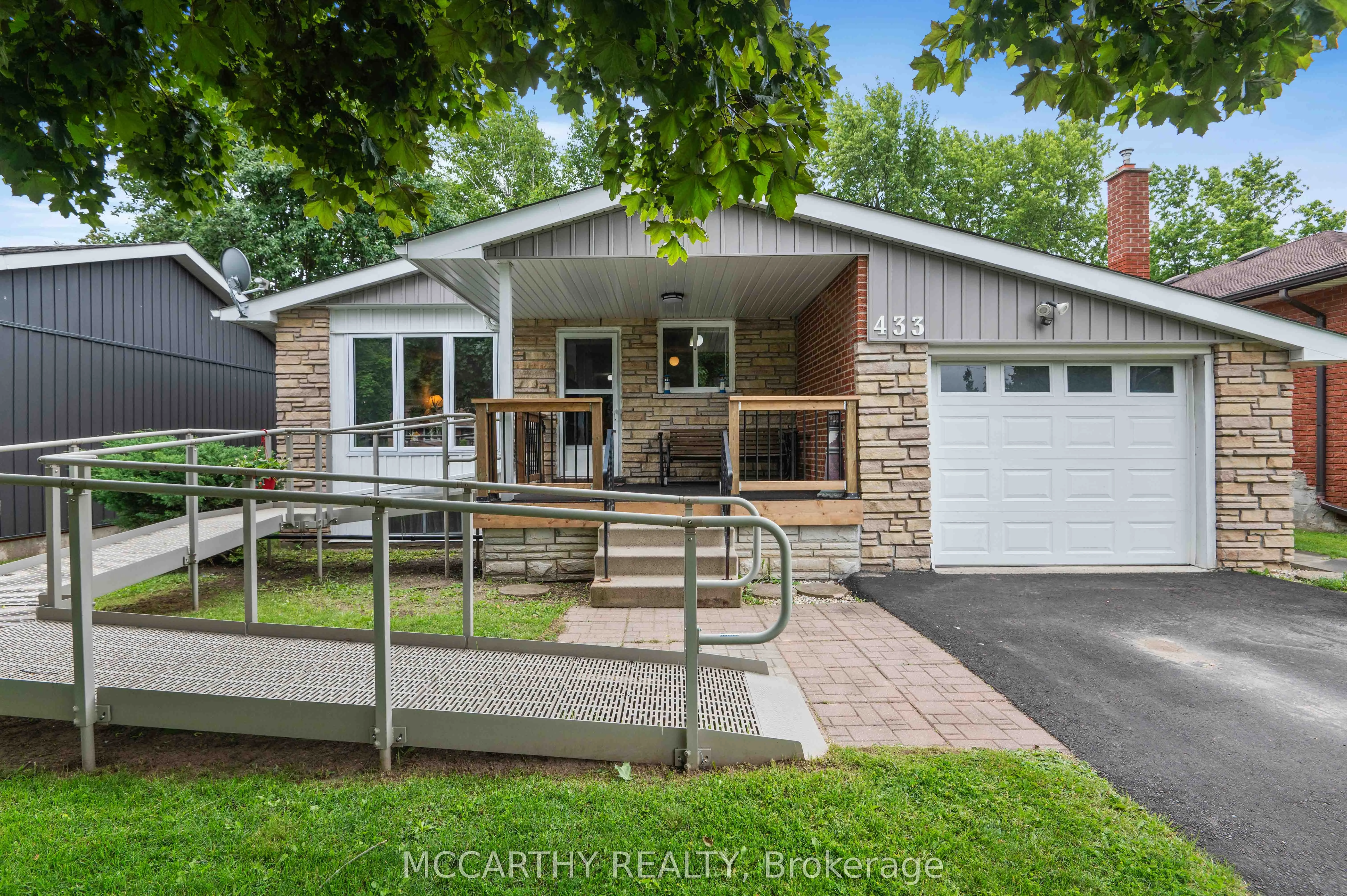Detached in Shelburne