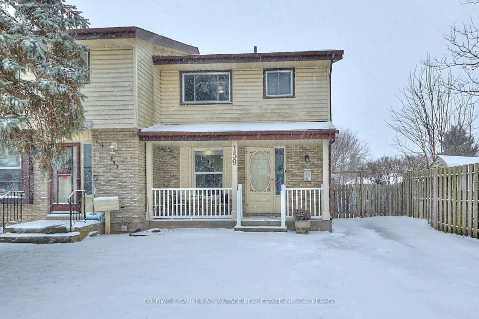 Semi-Detached in Welland