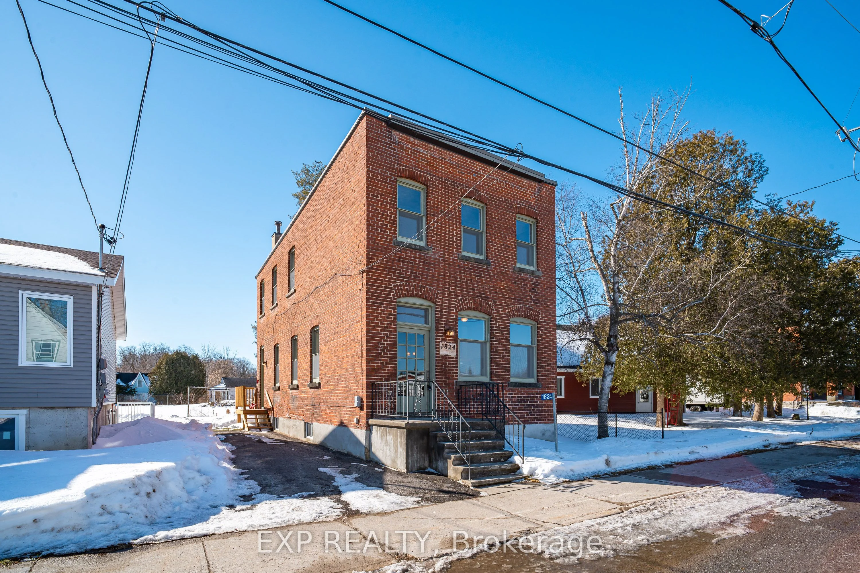 Detached in Orleans - Cumberland and Area