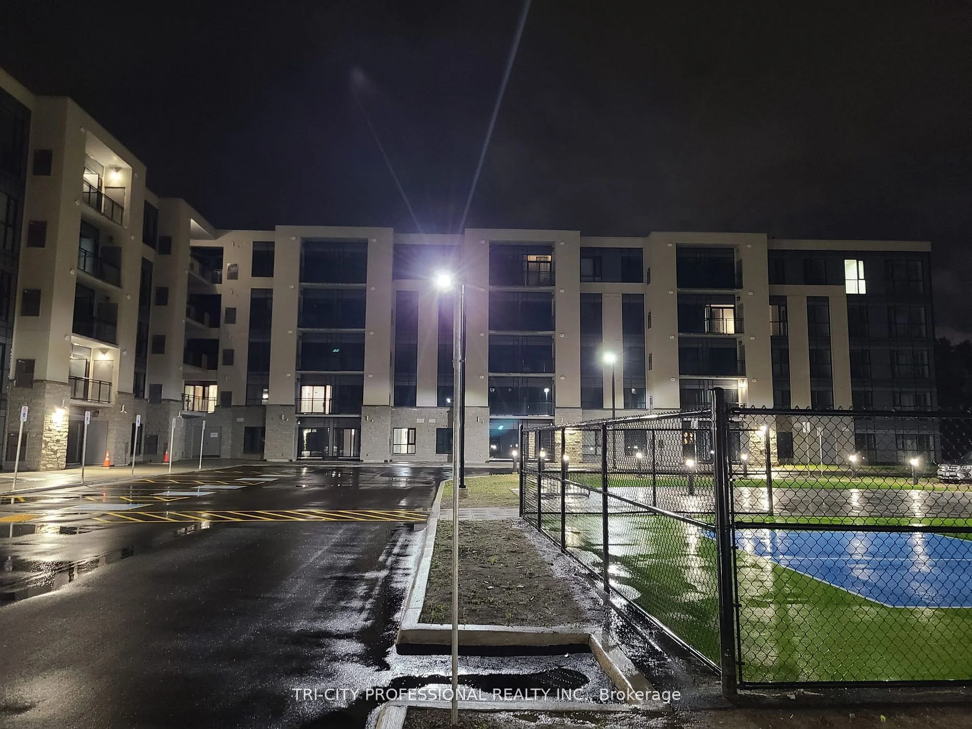 Condo Apartment in St. Catharines