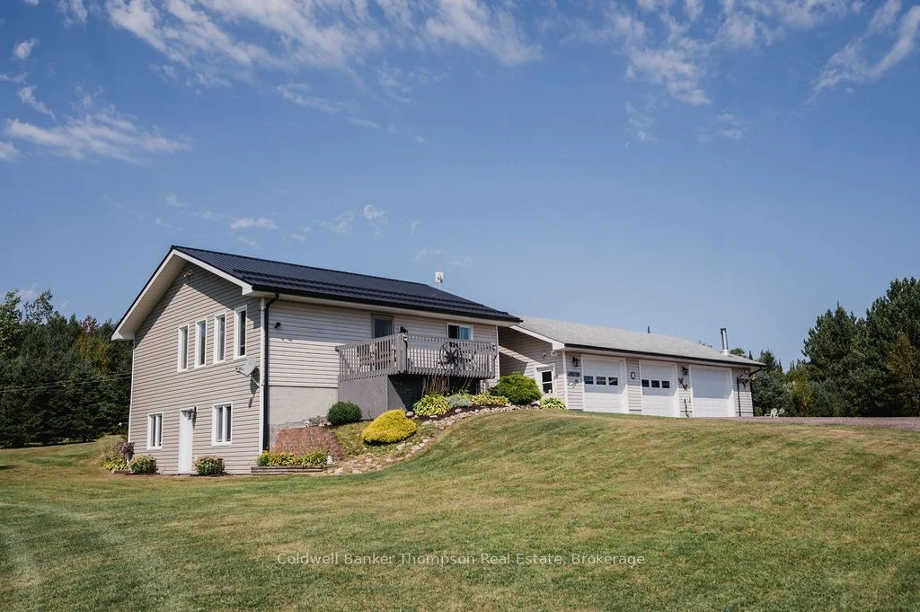 Detached in Powassan