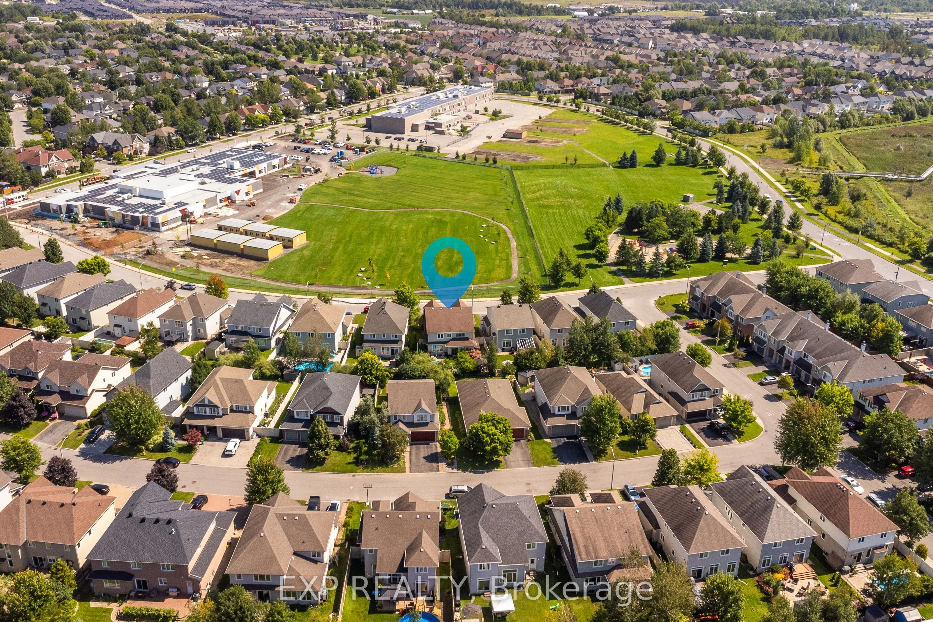 295 Bradwell Way, Blossom Park - Airport and Area, ON K1T 0G6