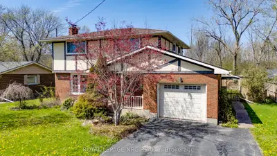 40 Lindbergh Drive, Fort Erie, On L2a 2z4