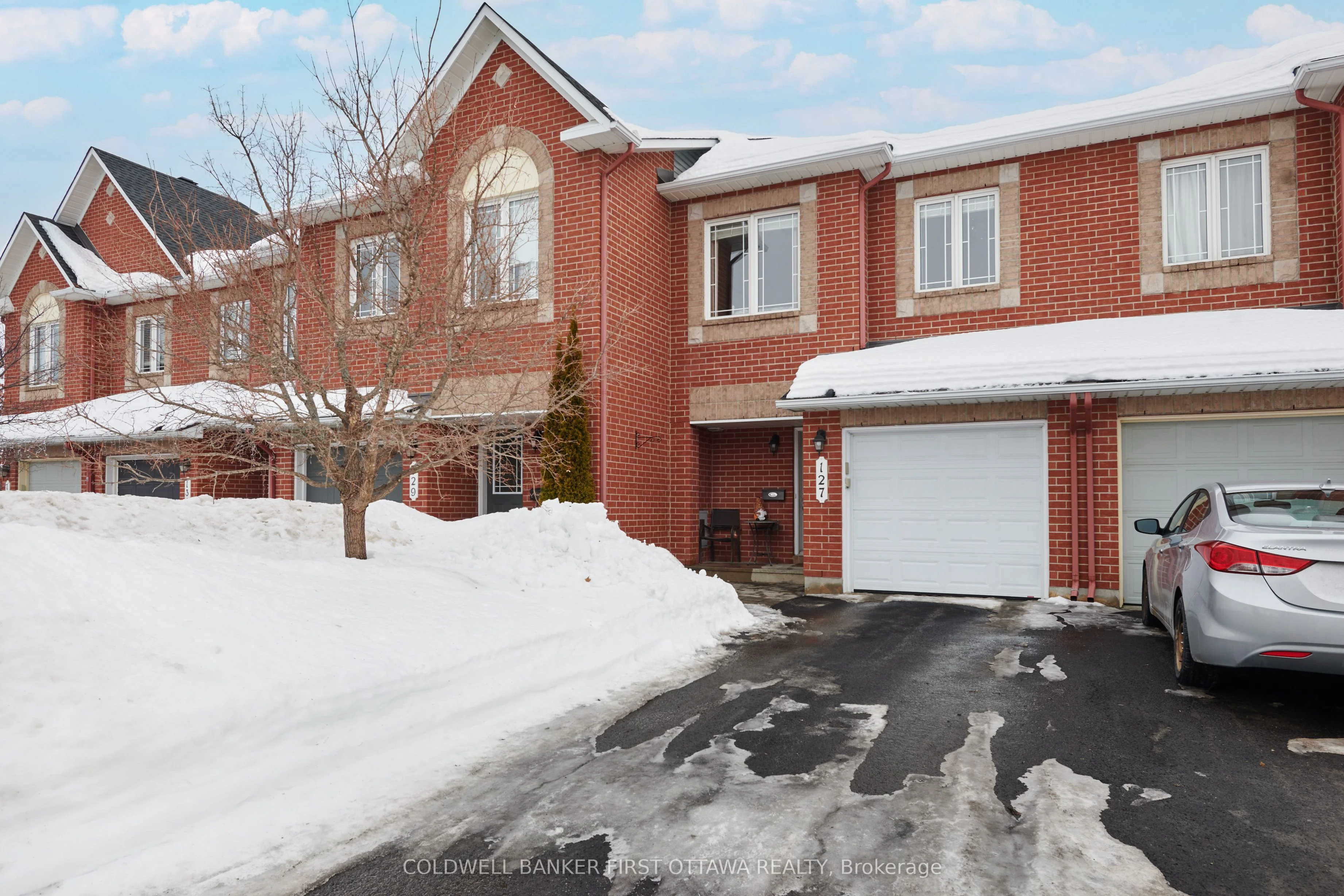 Att/Row/Townhouse in Barrhaven