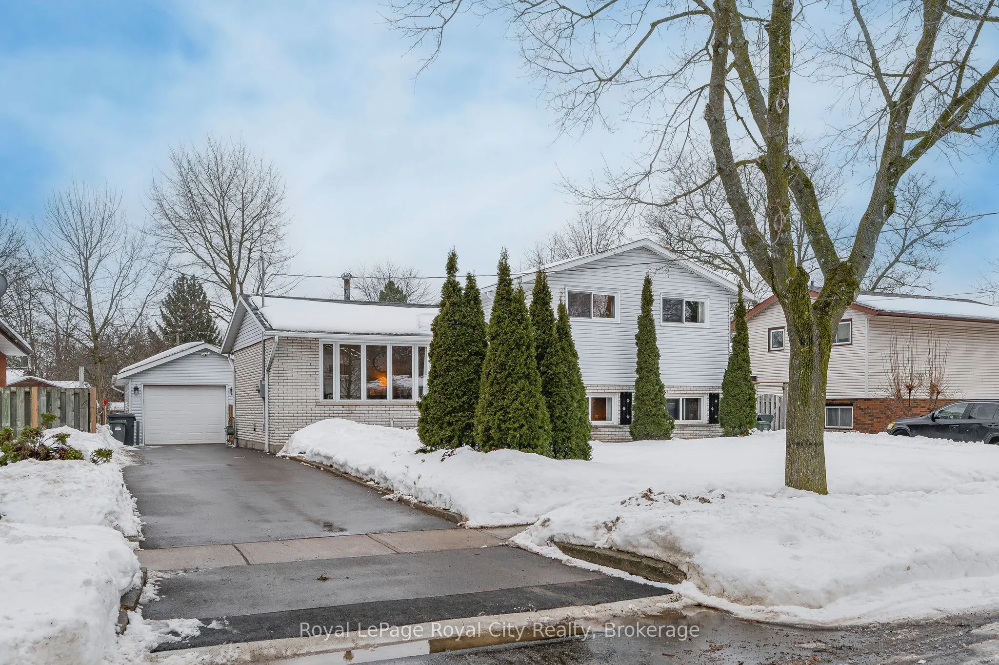 Detached in Guelph