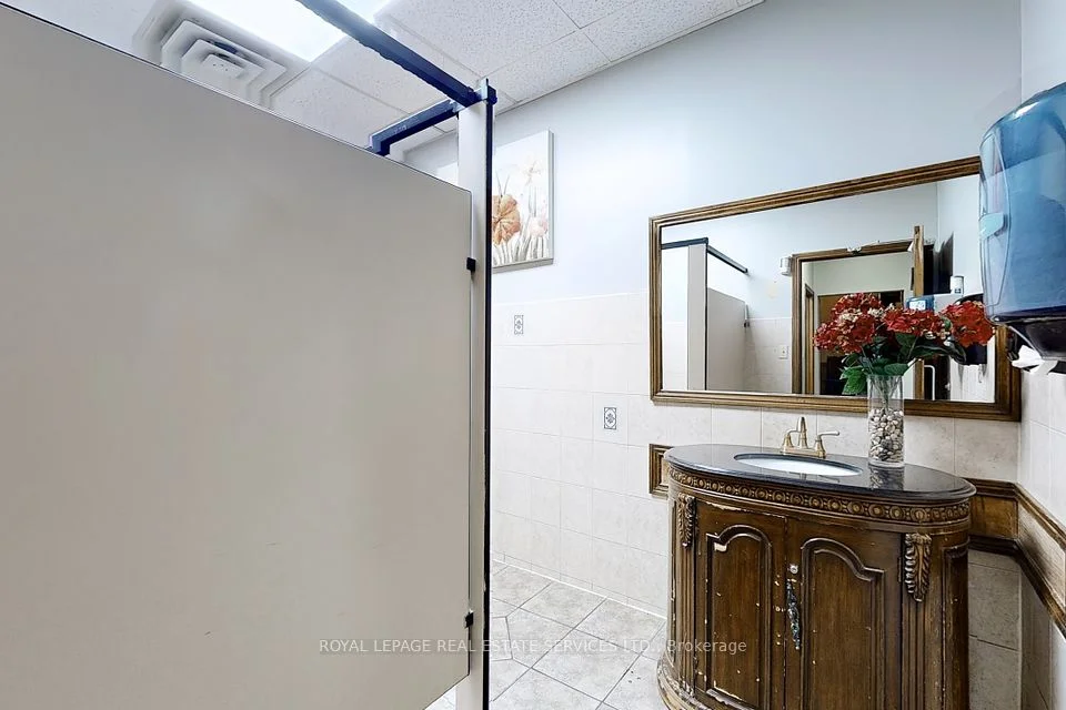 121 Lock Street E, Haldimand, ON N1A 1J6