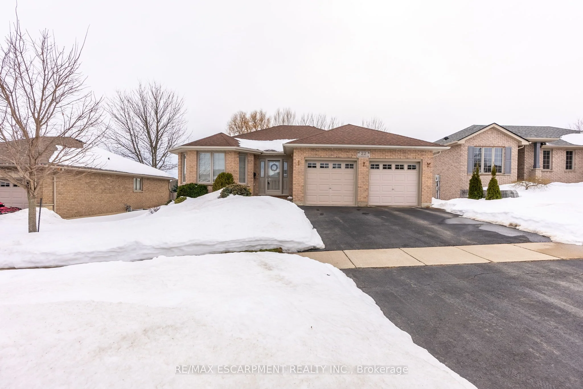 Detached in Brant