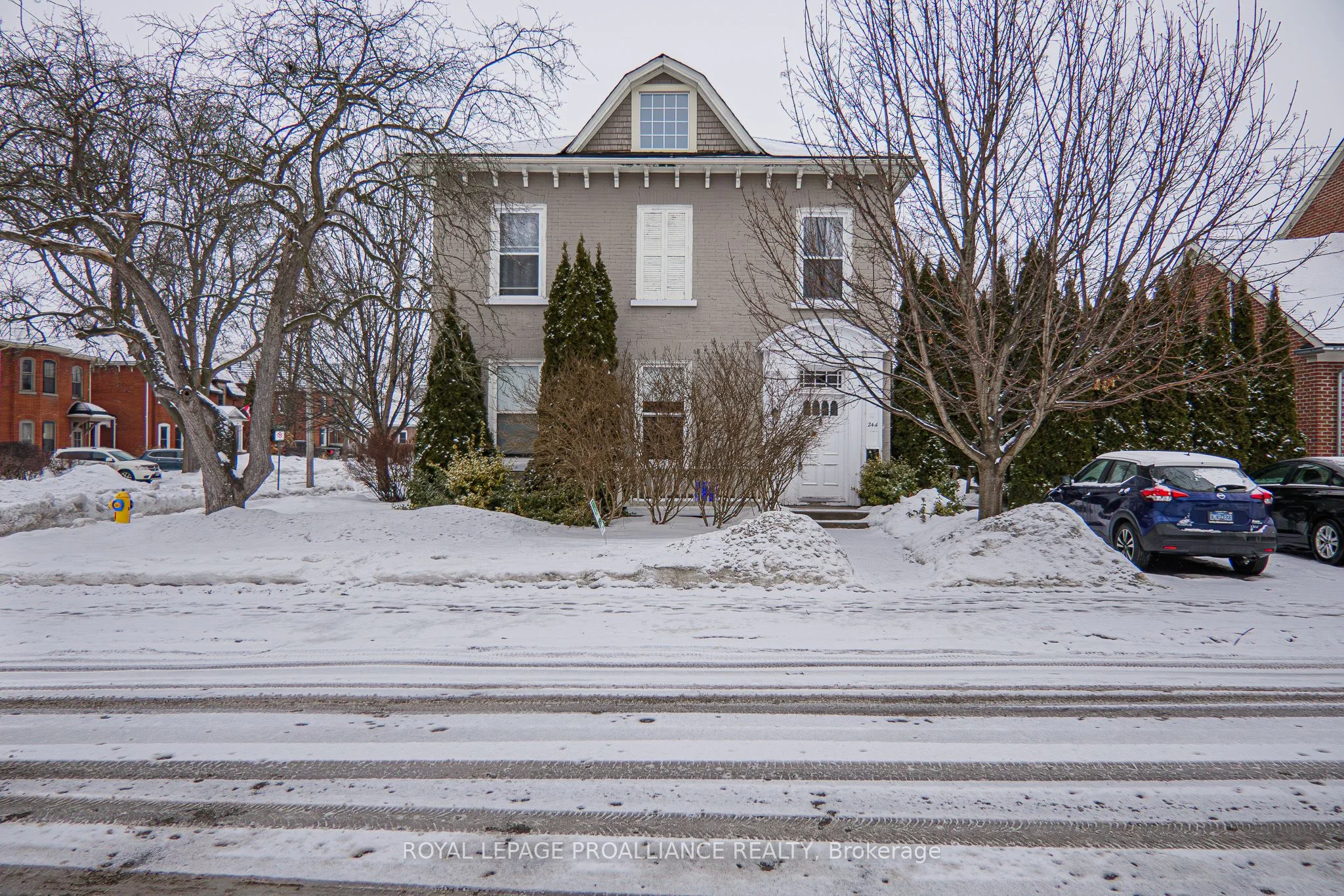 24 Queen Street, Belleville, On K8n 1t4