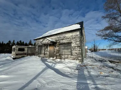 Detached in Alfred and Plantagenet