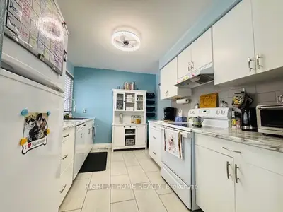 740 Chamberlain Street 20, Peterborough, On K9j 4m3