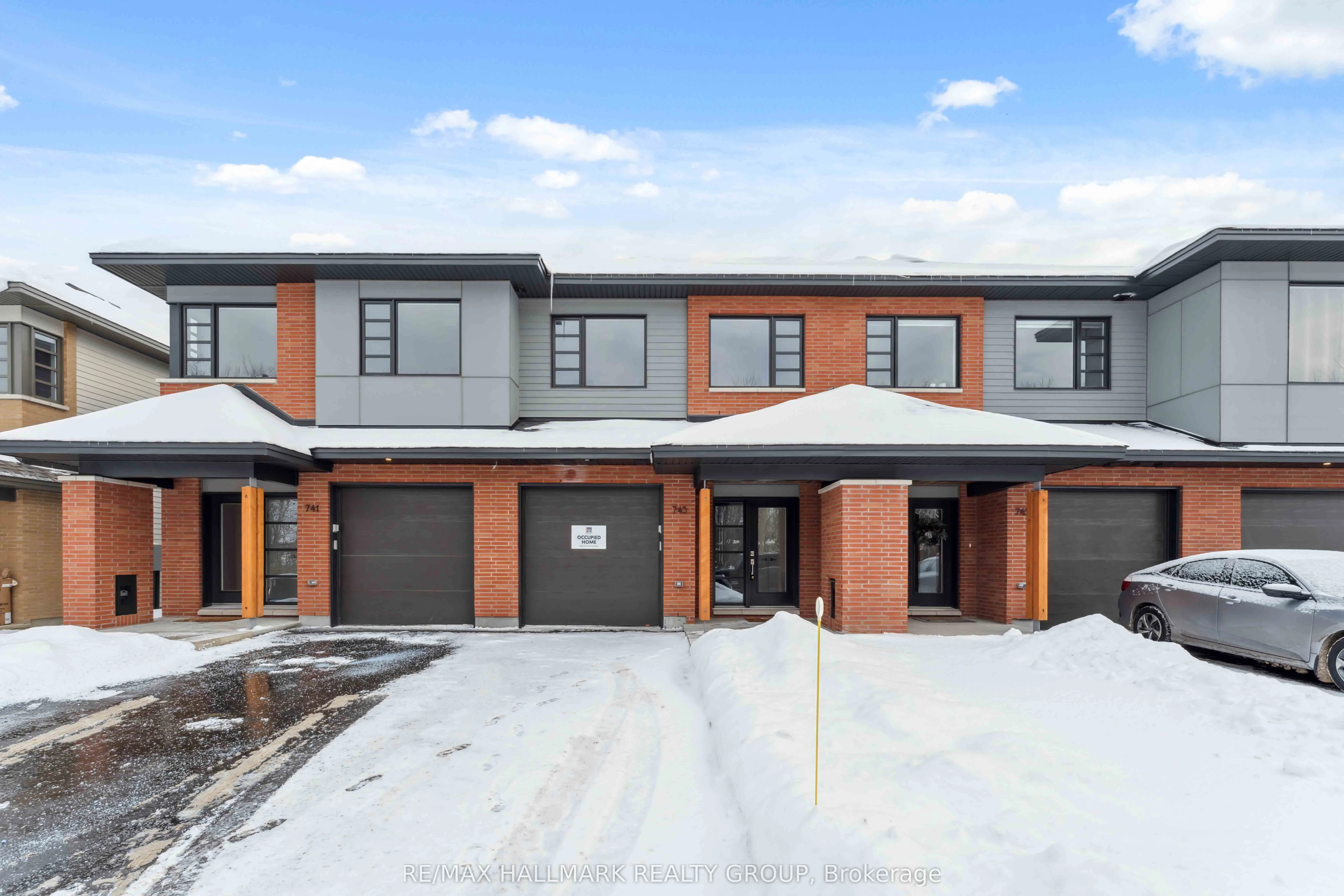743 Acai Way, Blossom Park - Airport And Area, On K1x 0k1