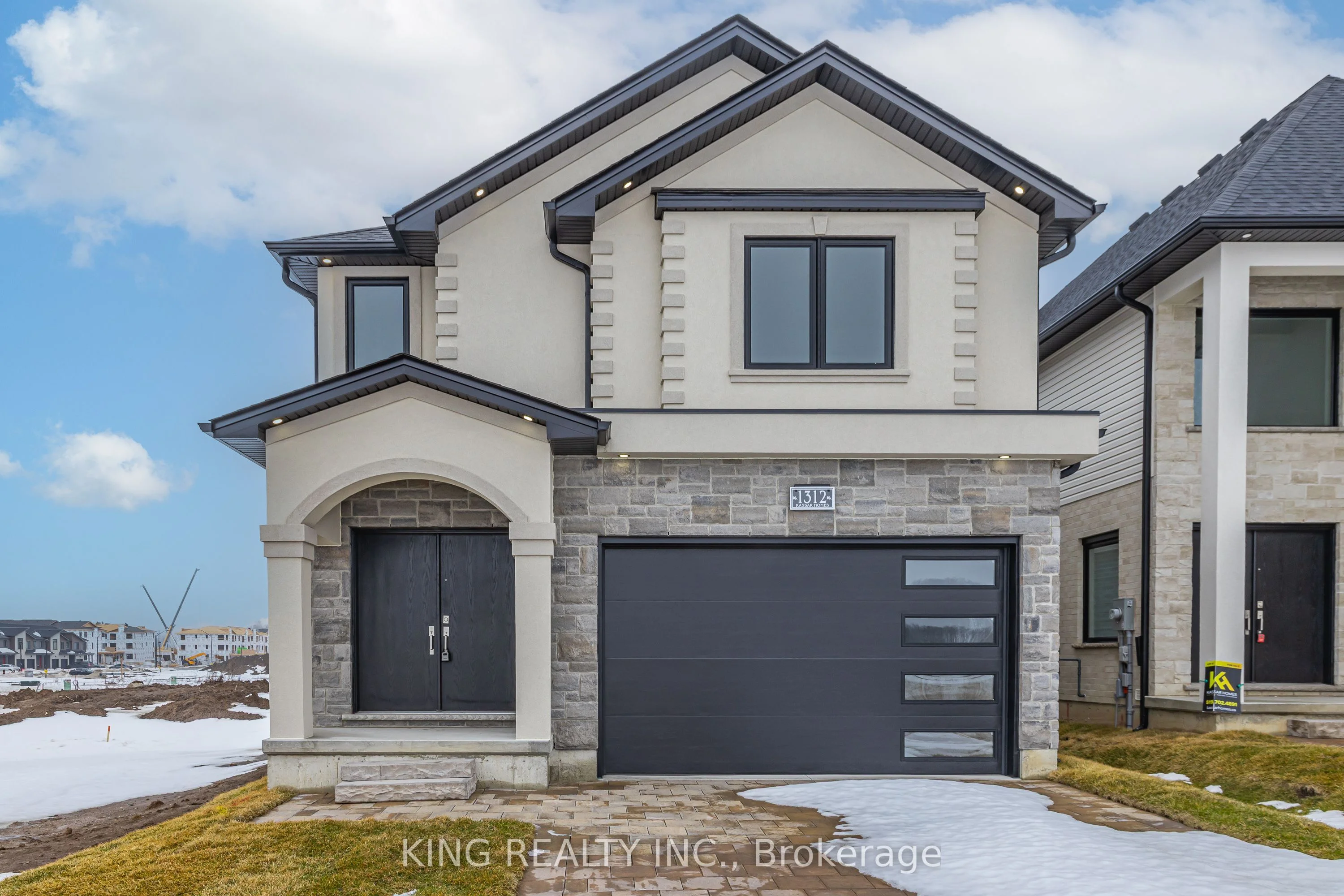 1312 Honeywood Drive, London South, On N6m 0m1