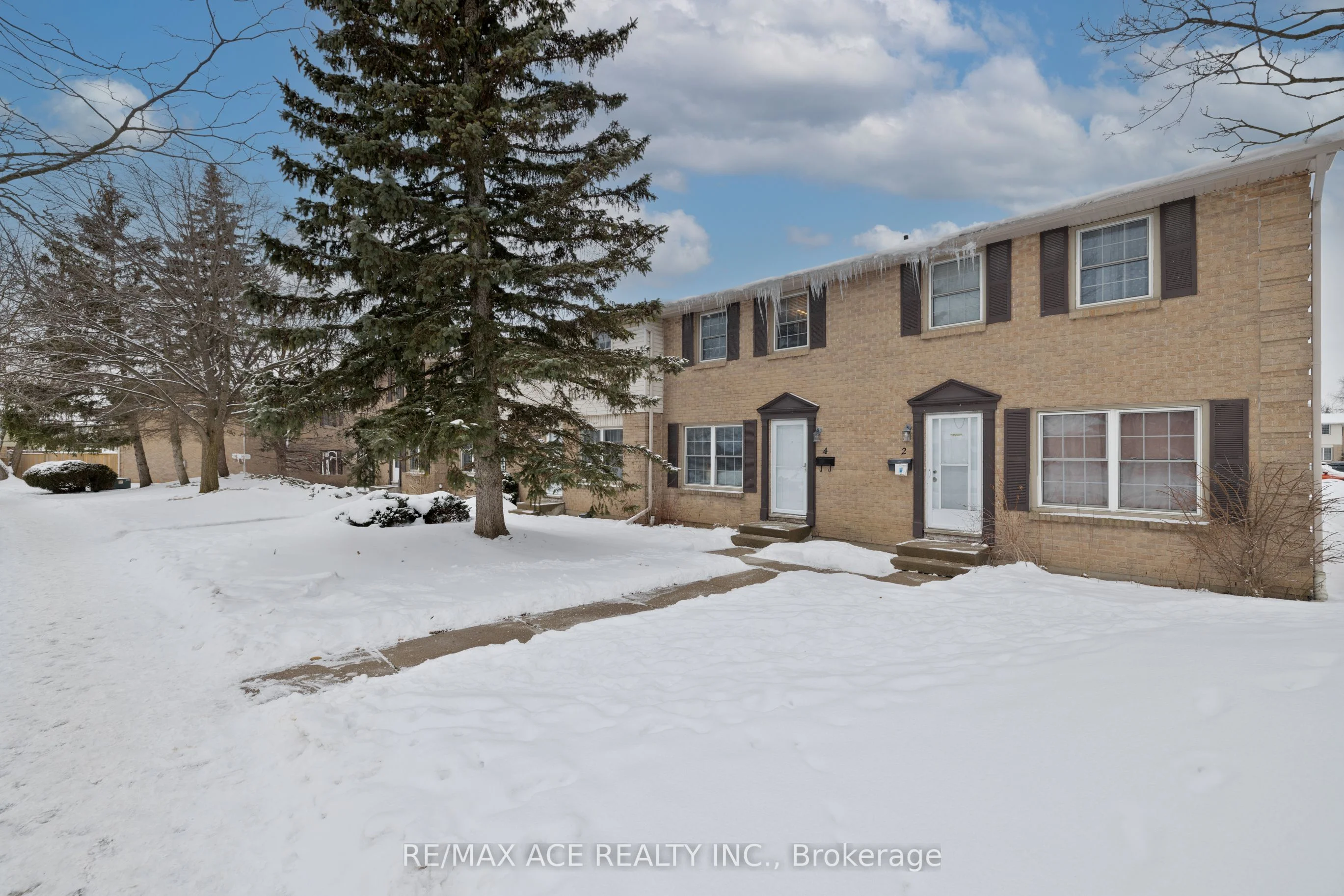 1725 Ernest Avenue 4, London South, On N6e 2w3