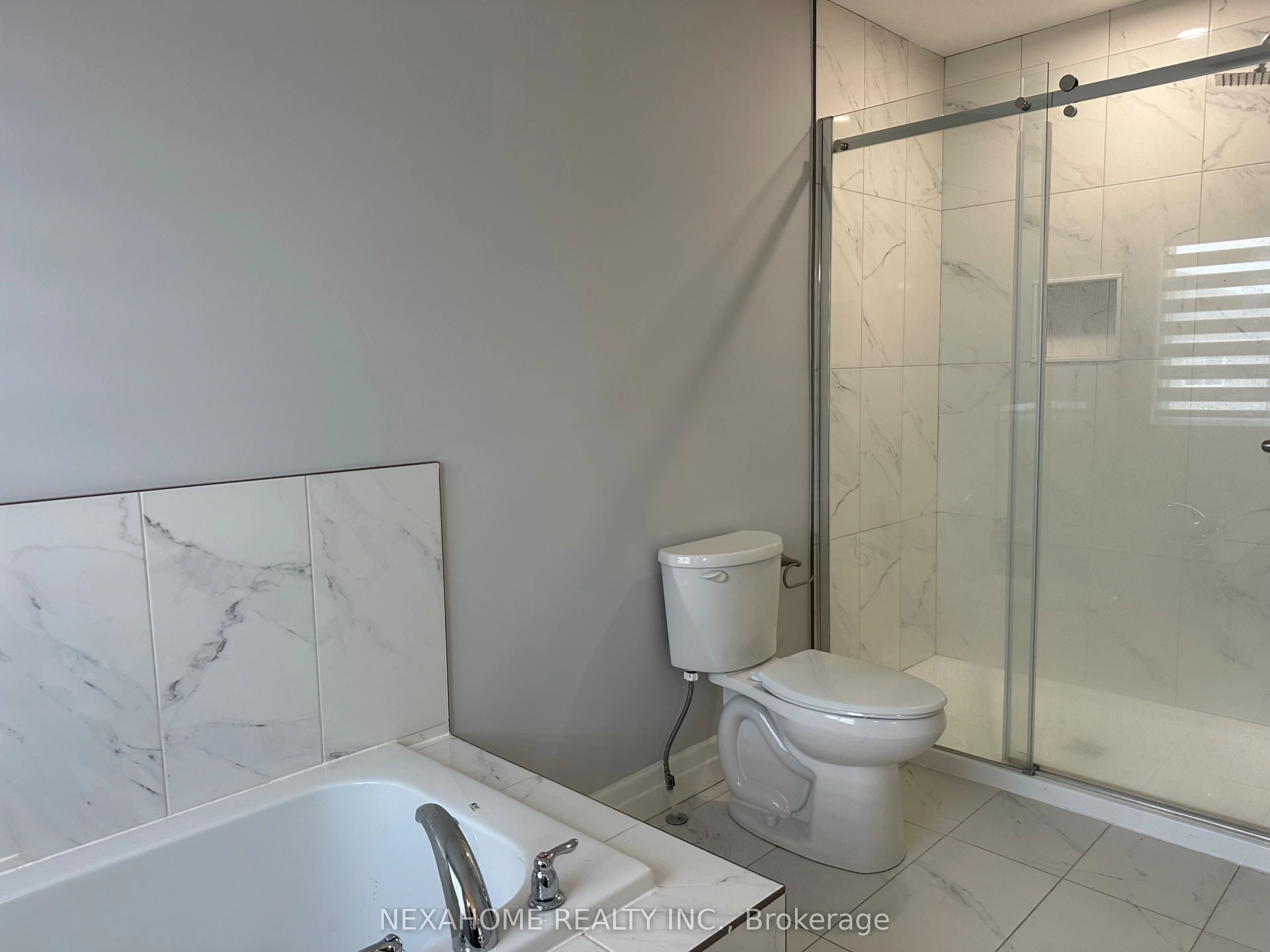 2102 SADDLEROCK Avenue, London North, ON N6G 3W3