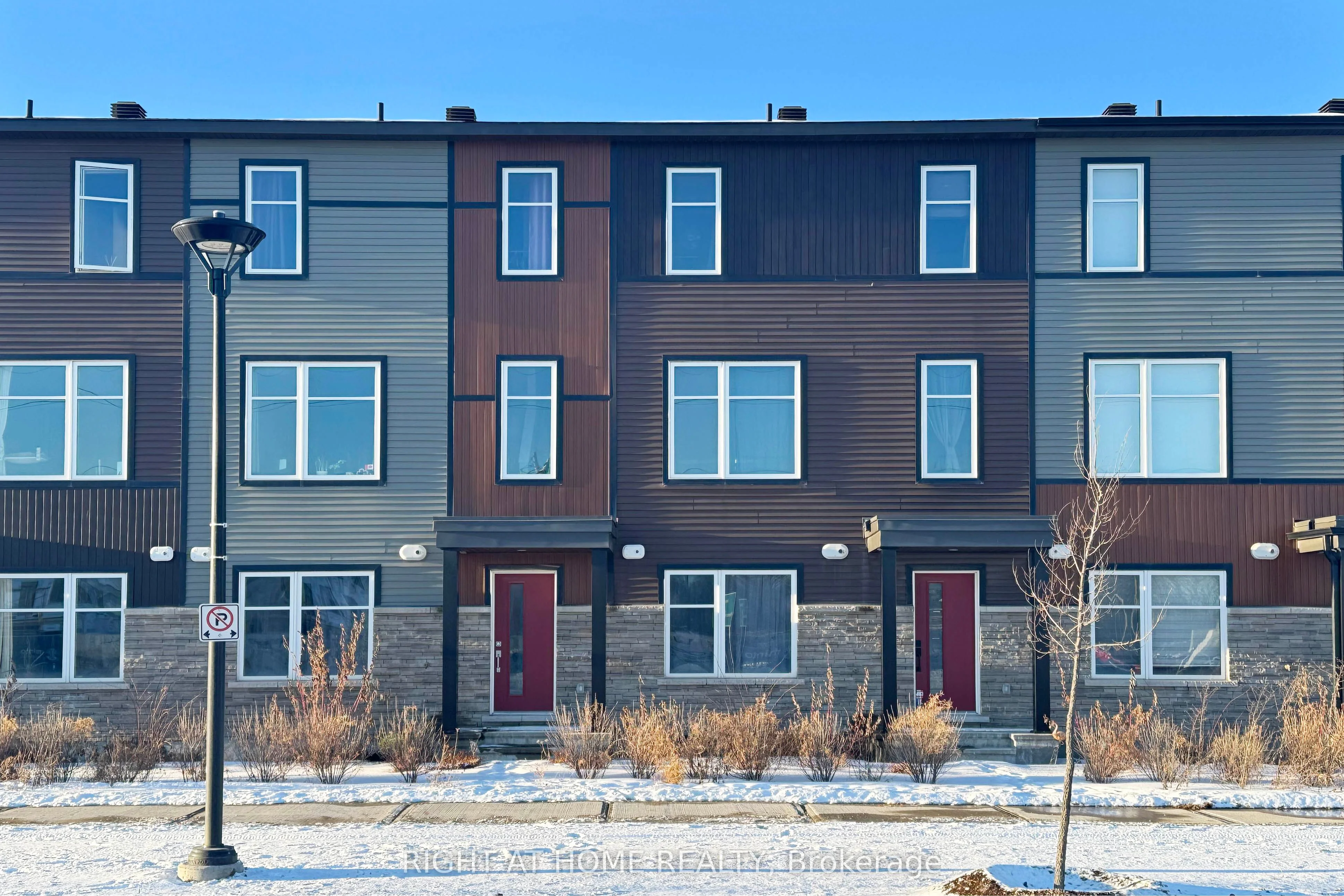 1109 SPEEDVALE Court, Kanata, ON K2T 0P5
