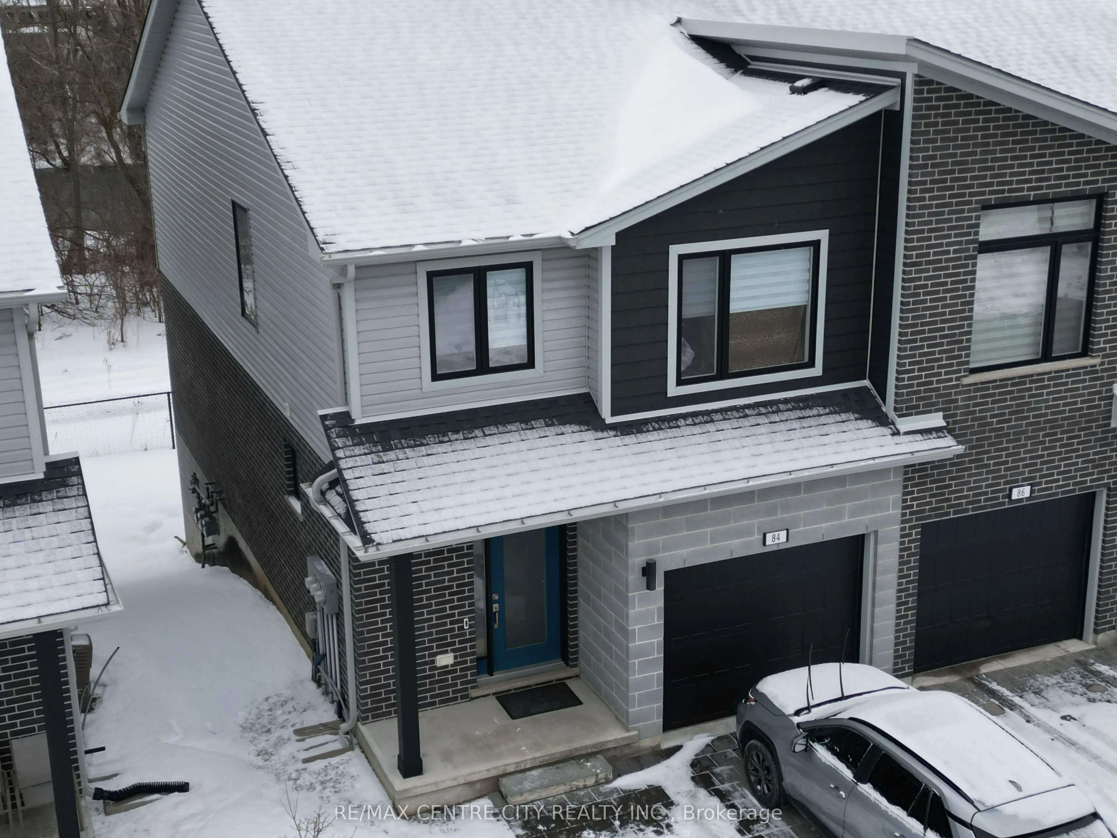 Condo Townhouse in London East