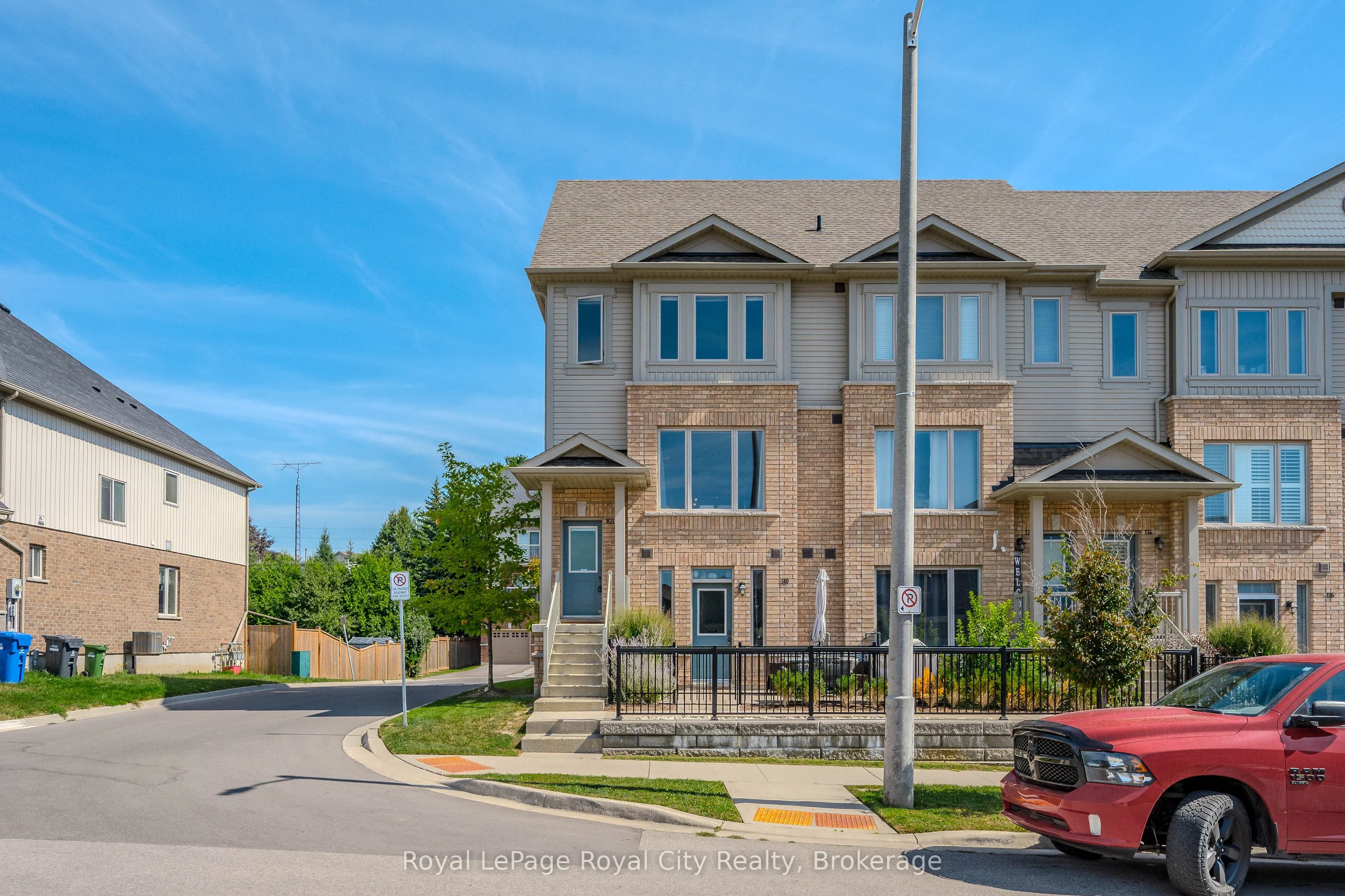 Condo Townhouse in Guelph