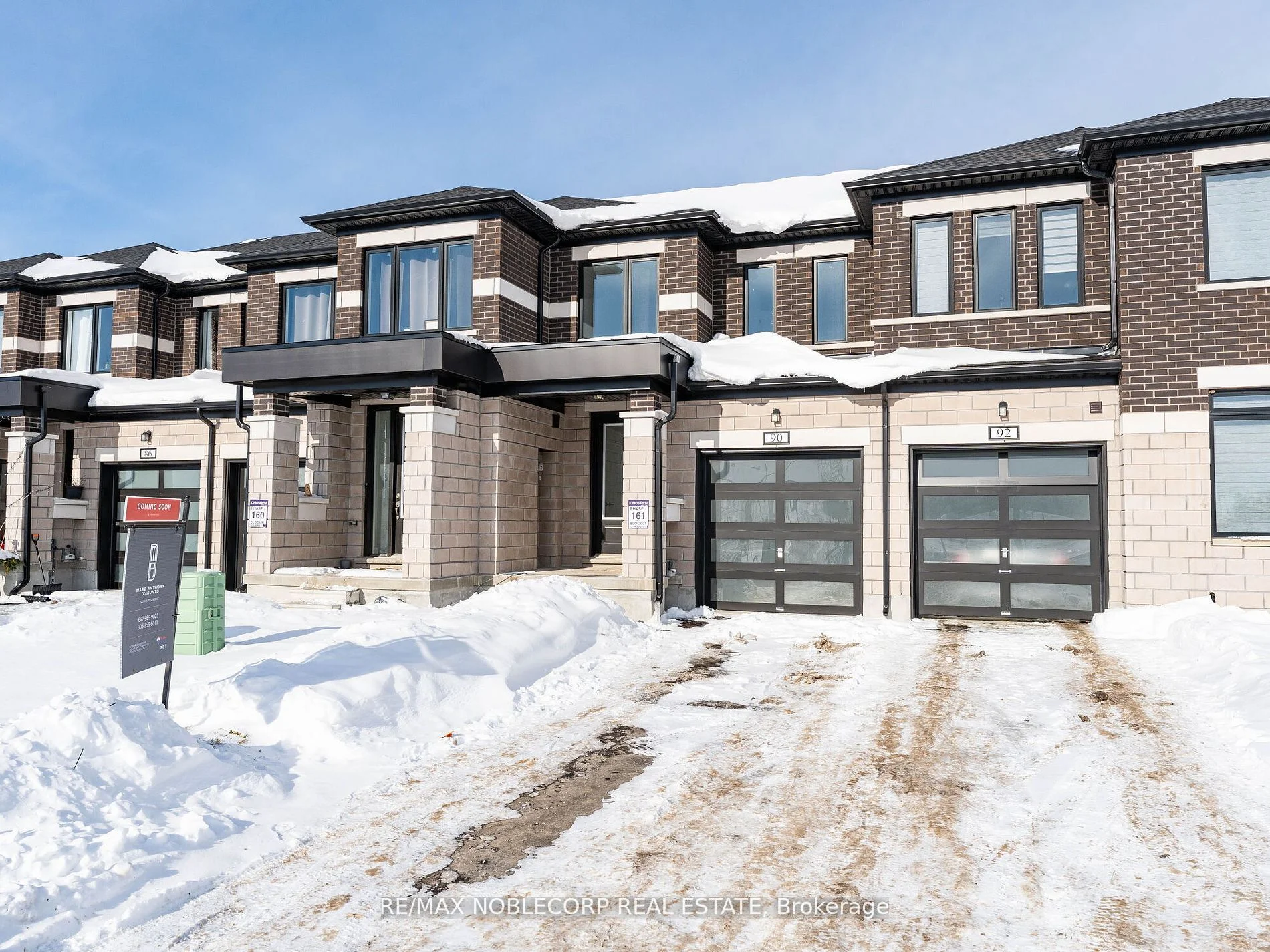 90 Corley Street, Kawartha Lakes, On K9v 6k2