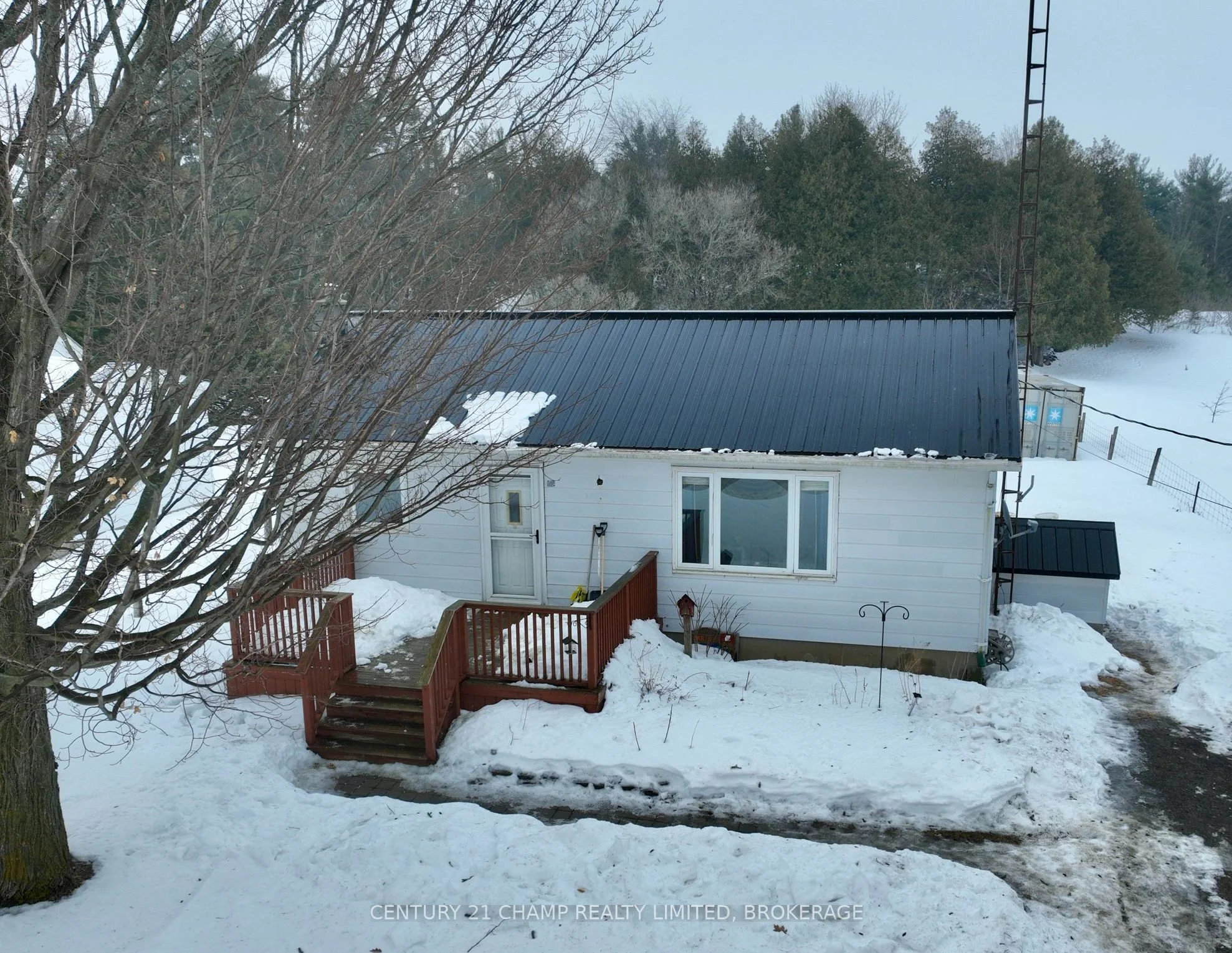 Detached in Frontenac