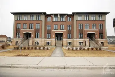 Condo Townhouse in Orleans - Cumberland and Area