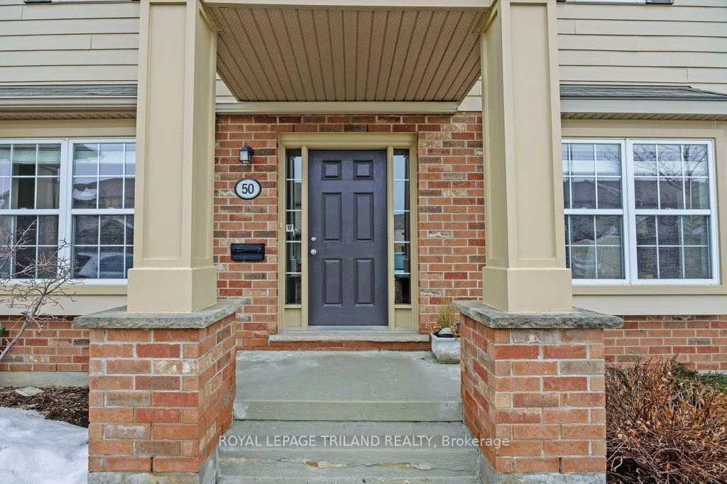 Condo Townhouse in London South