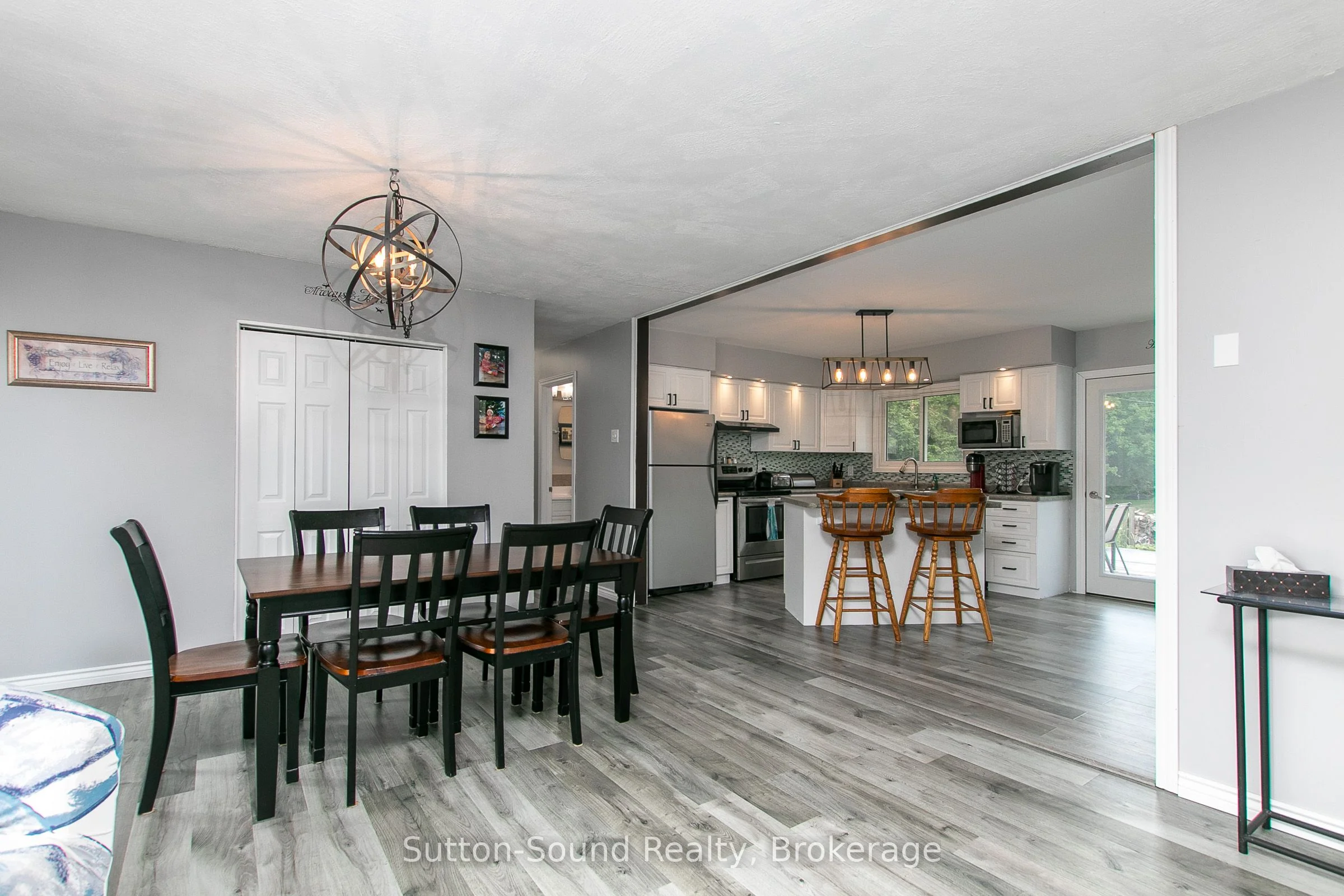 7 FRONT Street, South Bruce Peninsula, ON N0H 1P0
