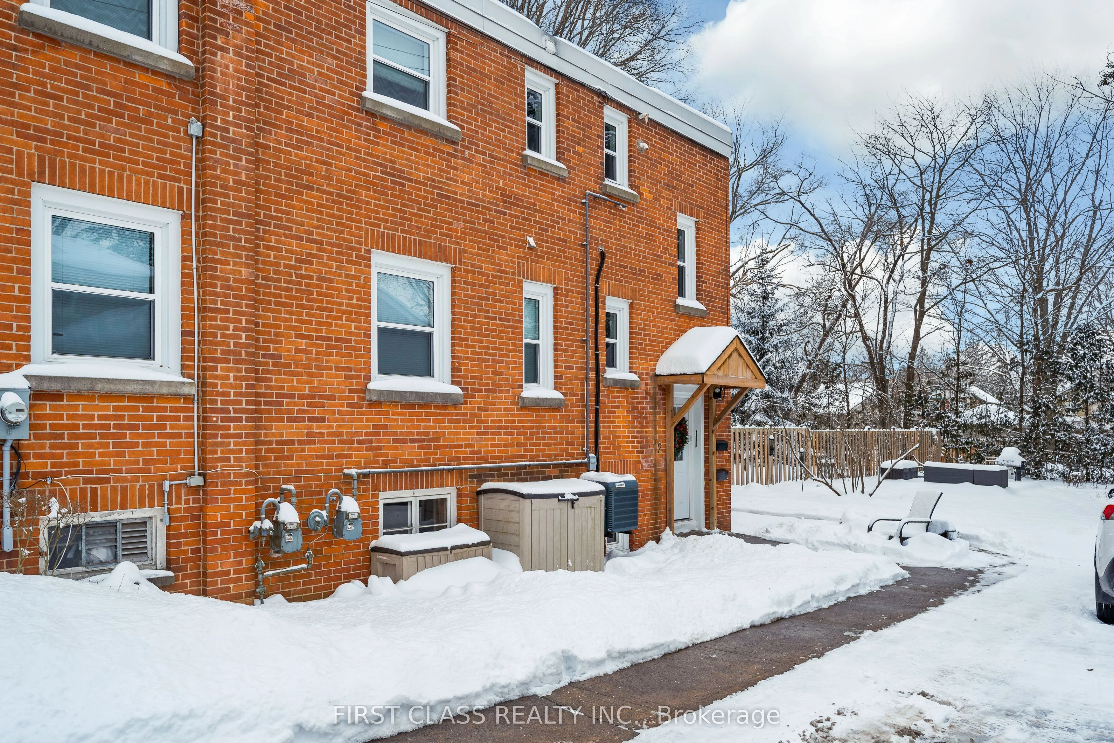 216 216 Macdonald Ave Avenue S 3, Belleville, On K8n 3y7