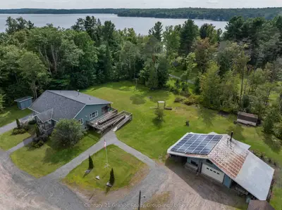 Detached in Algonquin Highlands