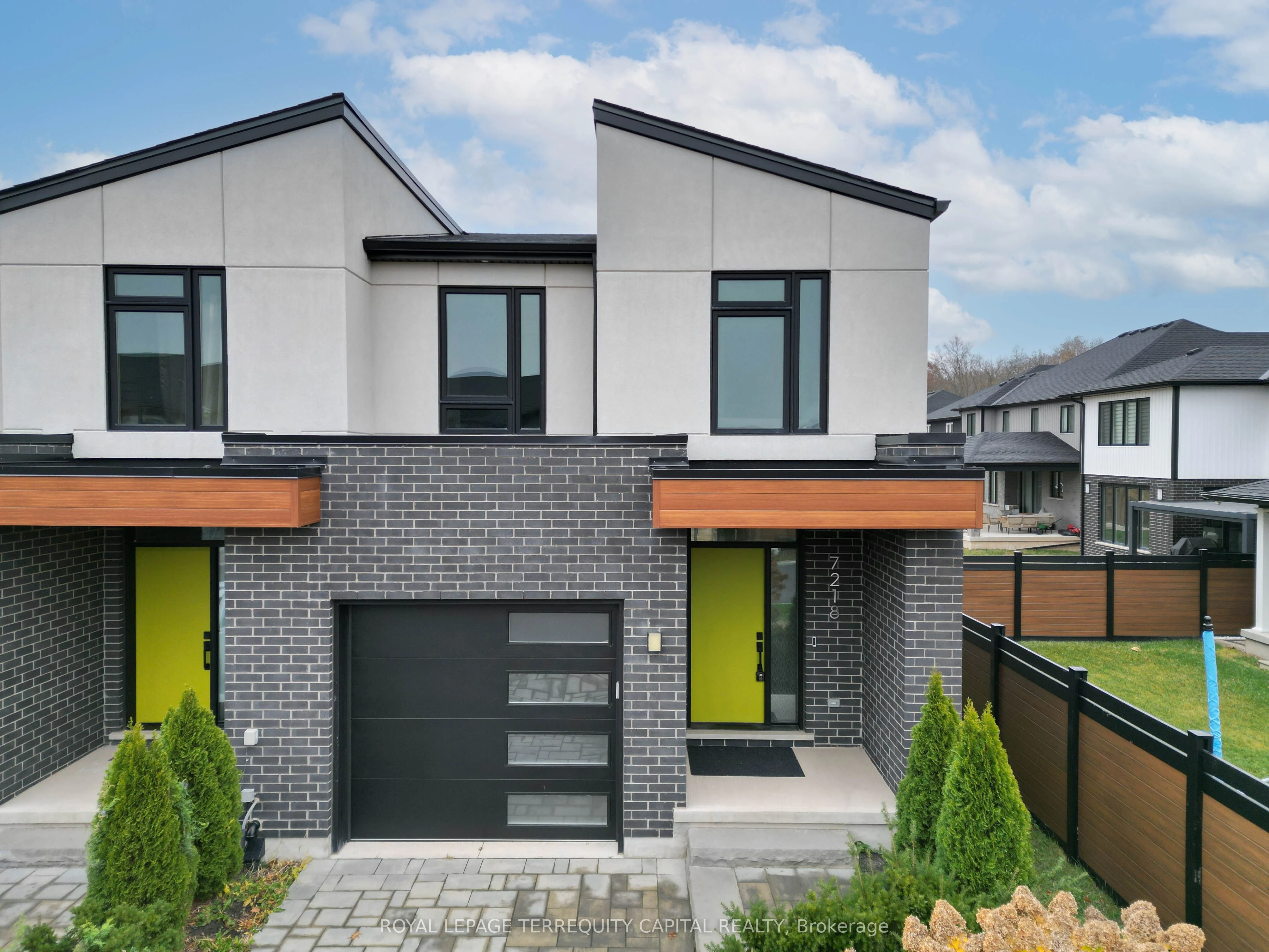 Att/Row/Townhouse in Niagara Falls