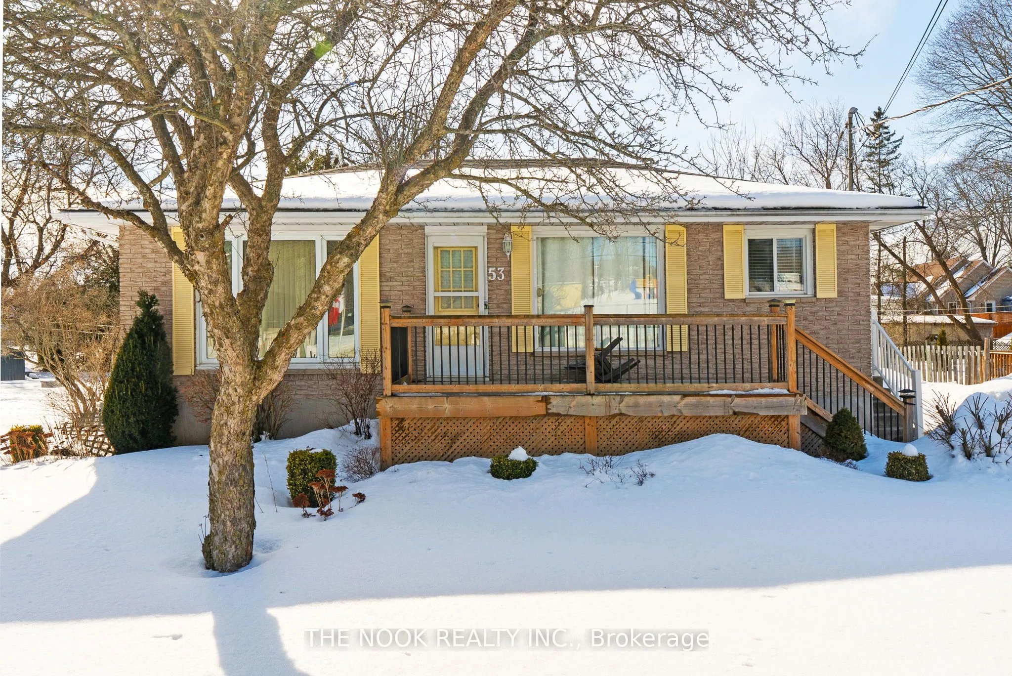 Detached in Marmora and Lake