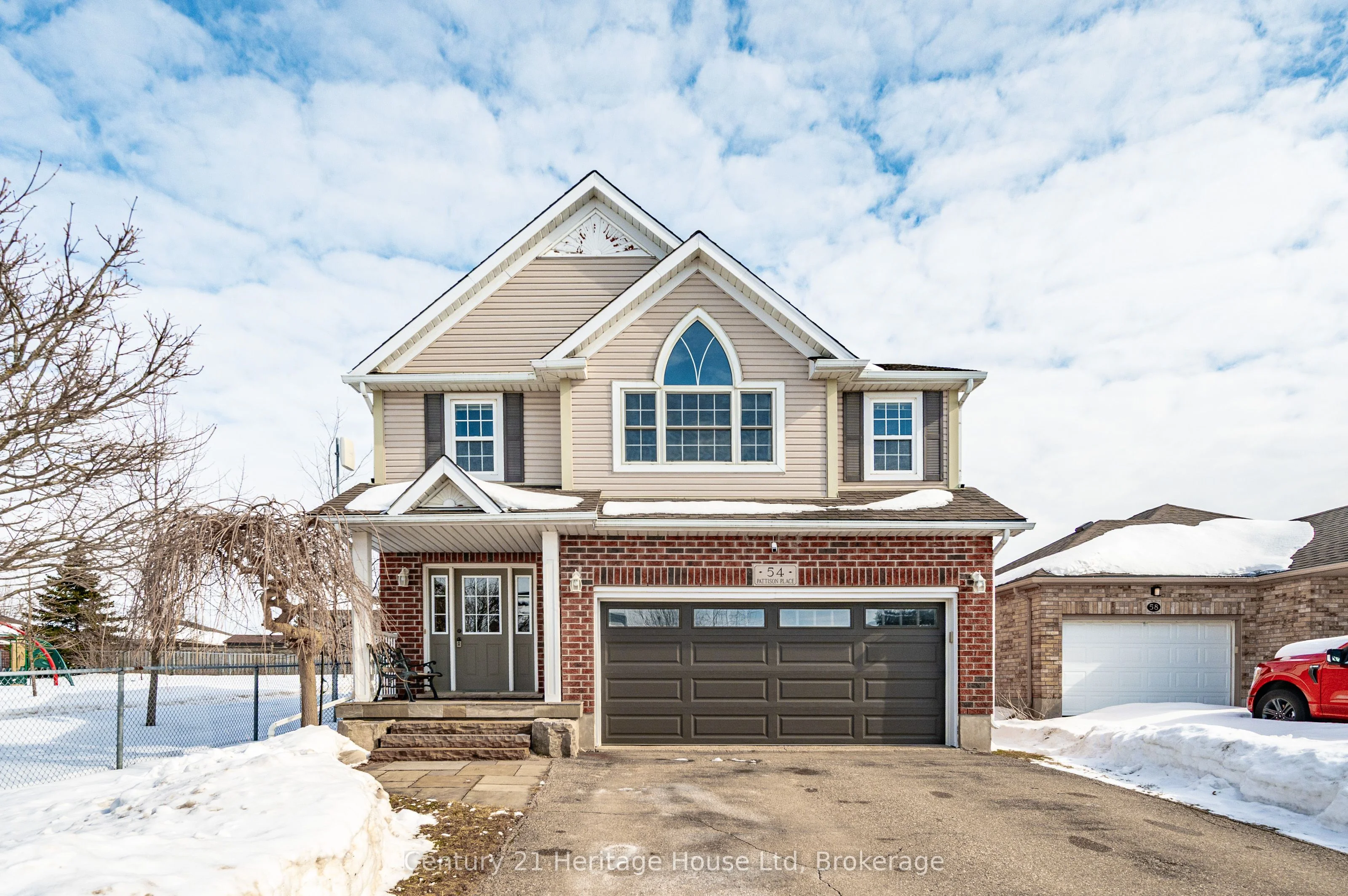 Detached in Centre Wellington
