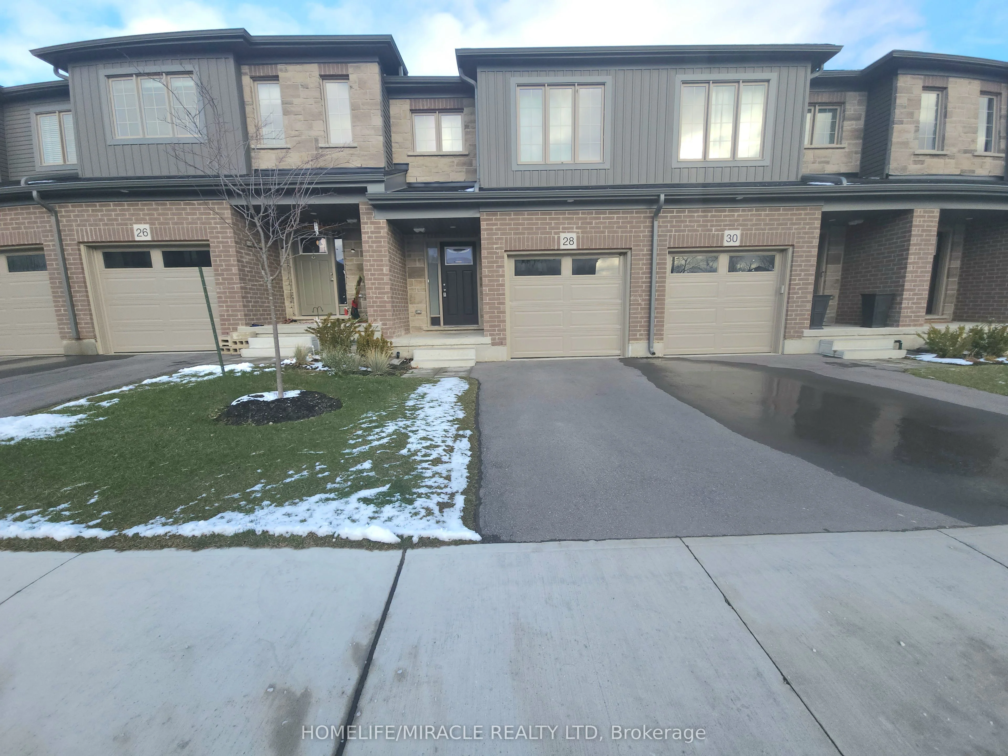 Condo Townhouse in North Dumfries