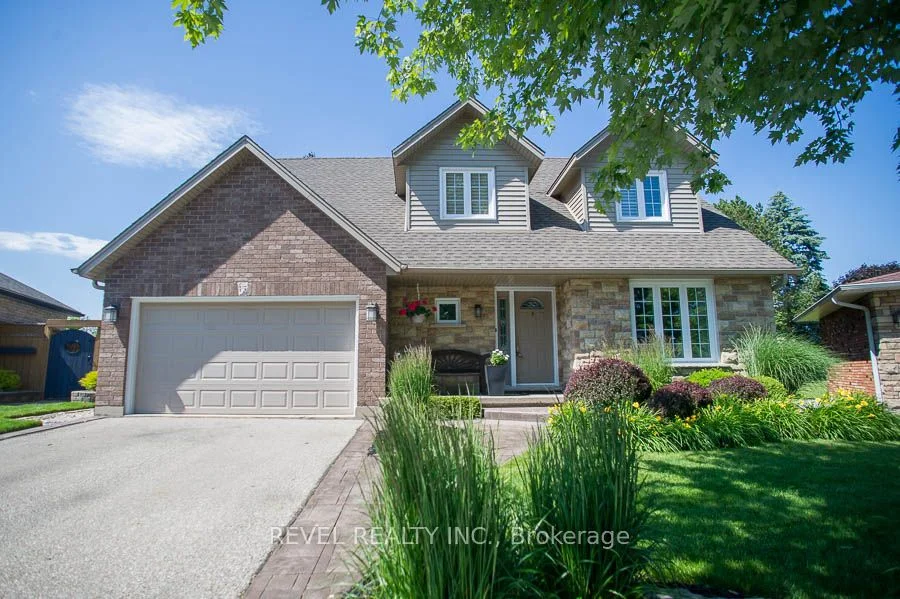 Detached in Brant
