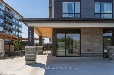 Condo Apartment in Waterloo