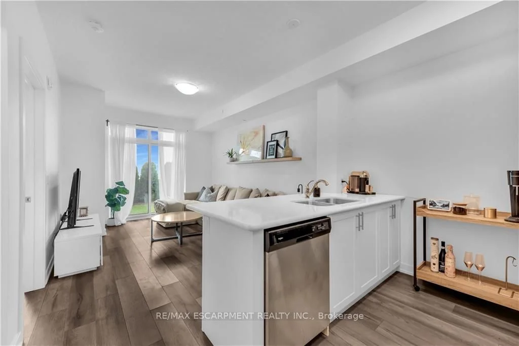 Condo Apartment in Lincoln