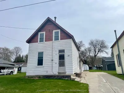 Detached in Brockton