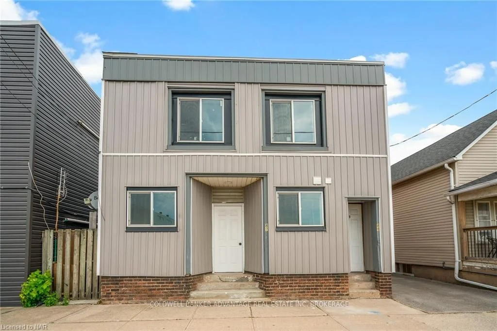 Triplex in Welland