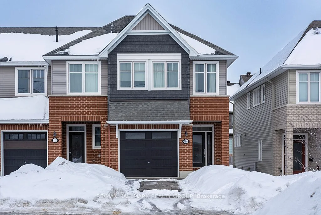 Att/Row/Townhouse in Blossom Park - Airport and Area