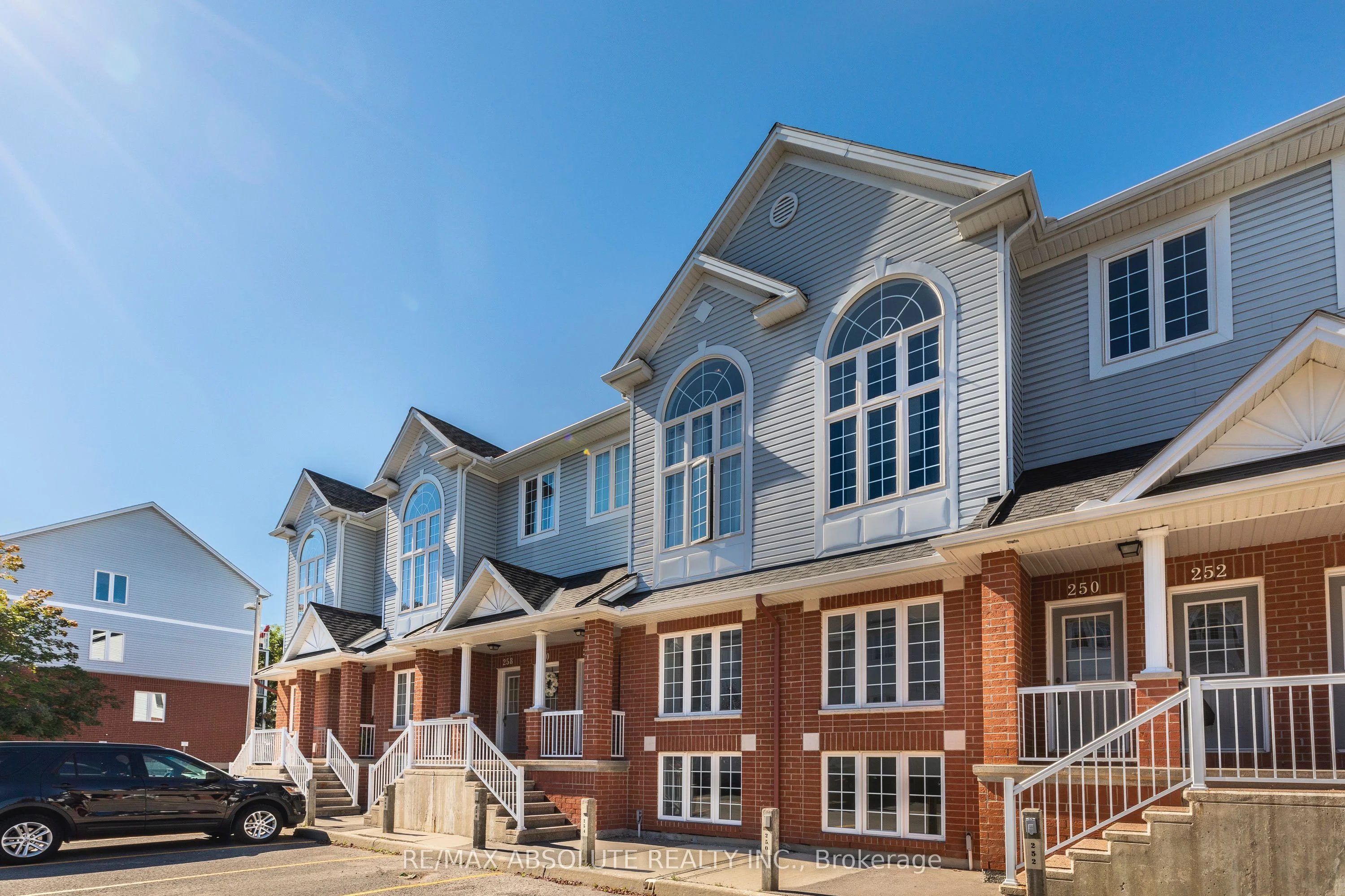 252 Gershwin, Bells Corners And South To Fallowfield, On, K2h 1g5
