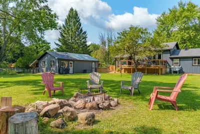 Detached in Gravenhurst