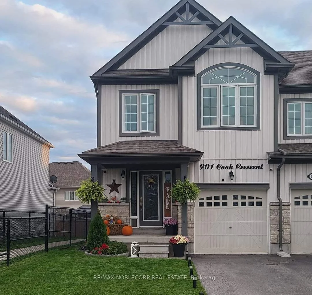 Att/Row/Townhouse in Shelburne
