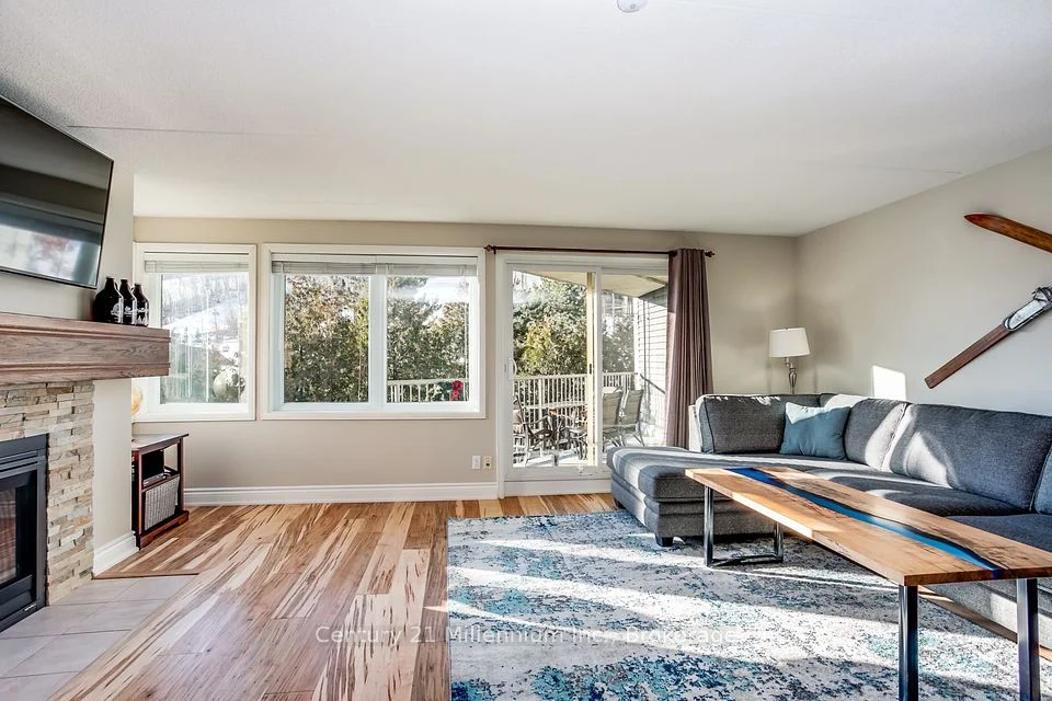107 Ann Heggtveit Drive 212, Blue Mountains, On L9y 0p7