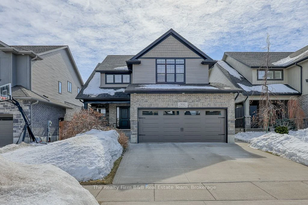 Detached in Woodstock