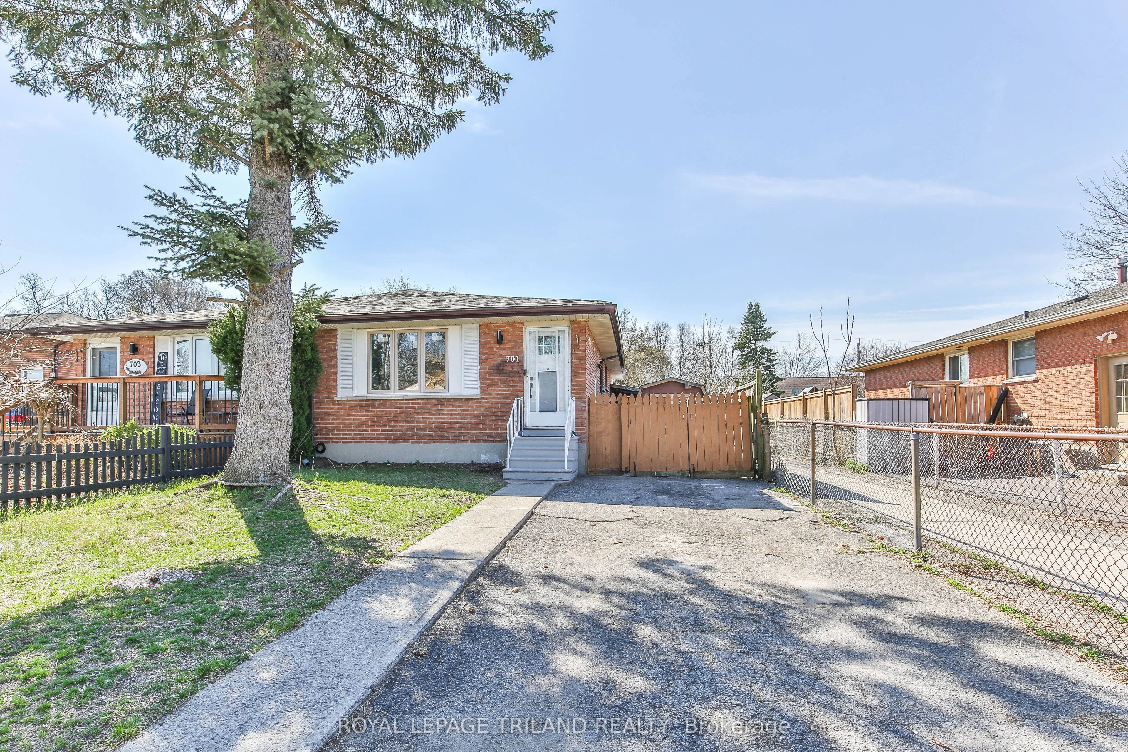 701 Sevilla Park Place, London East, On N5y 4h9