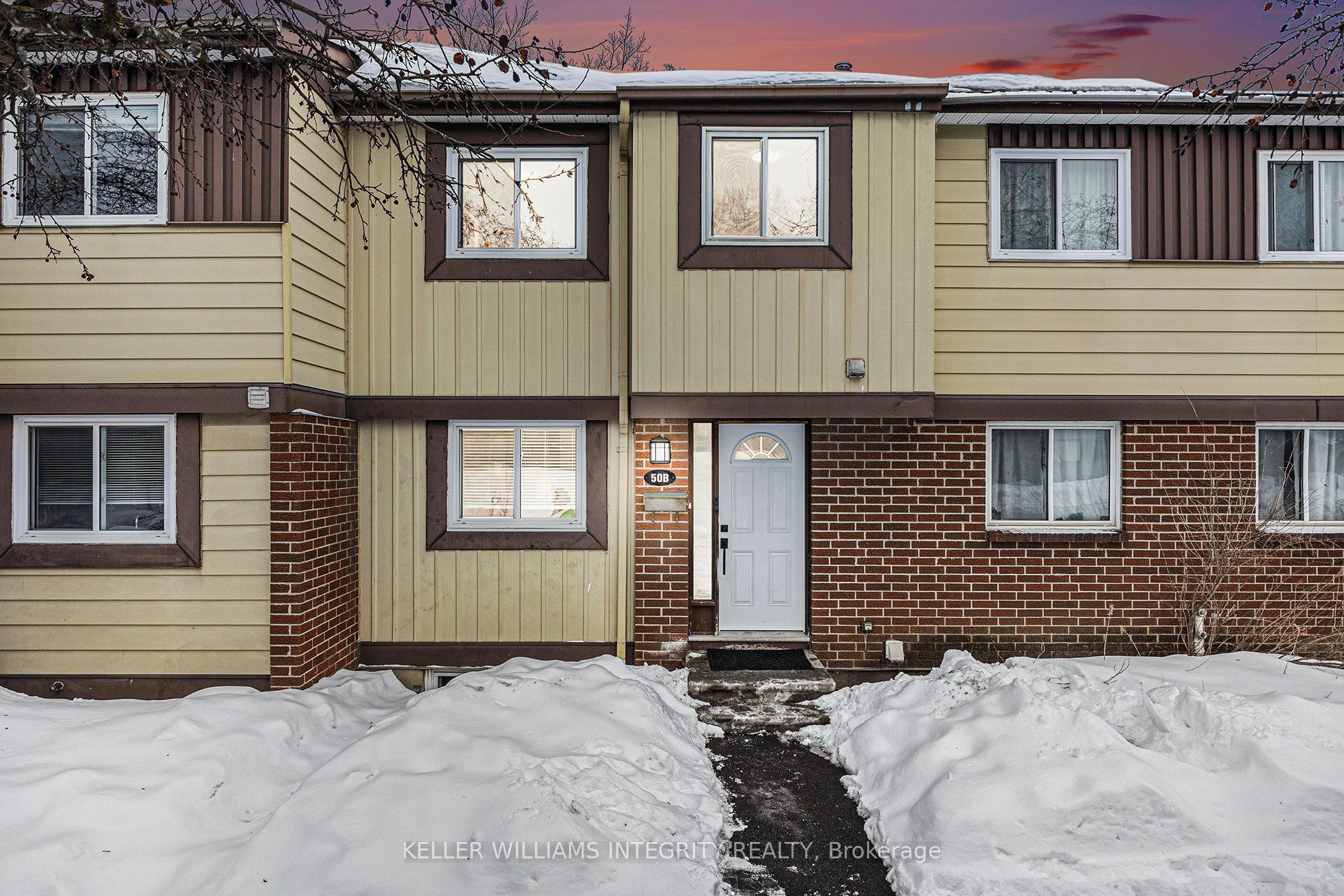 Condo Townhouse in Barrhaven