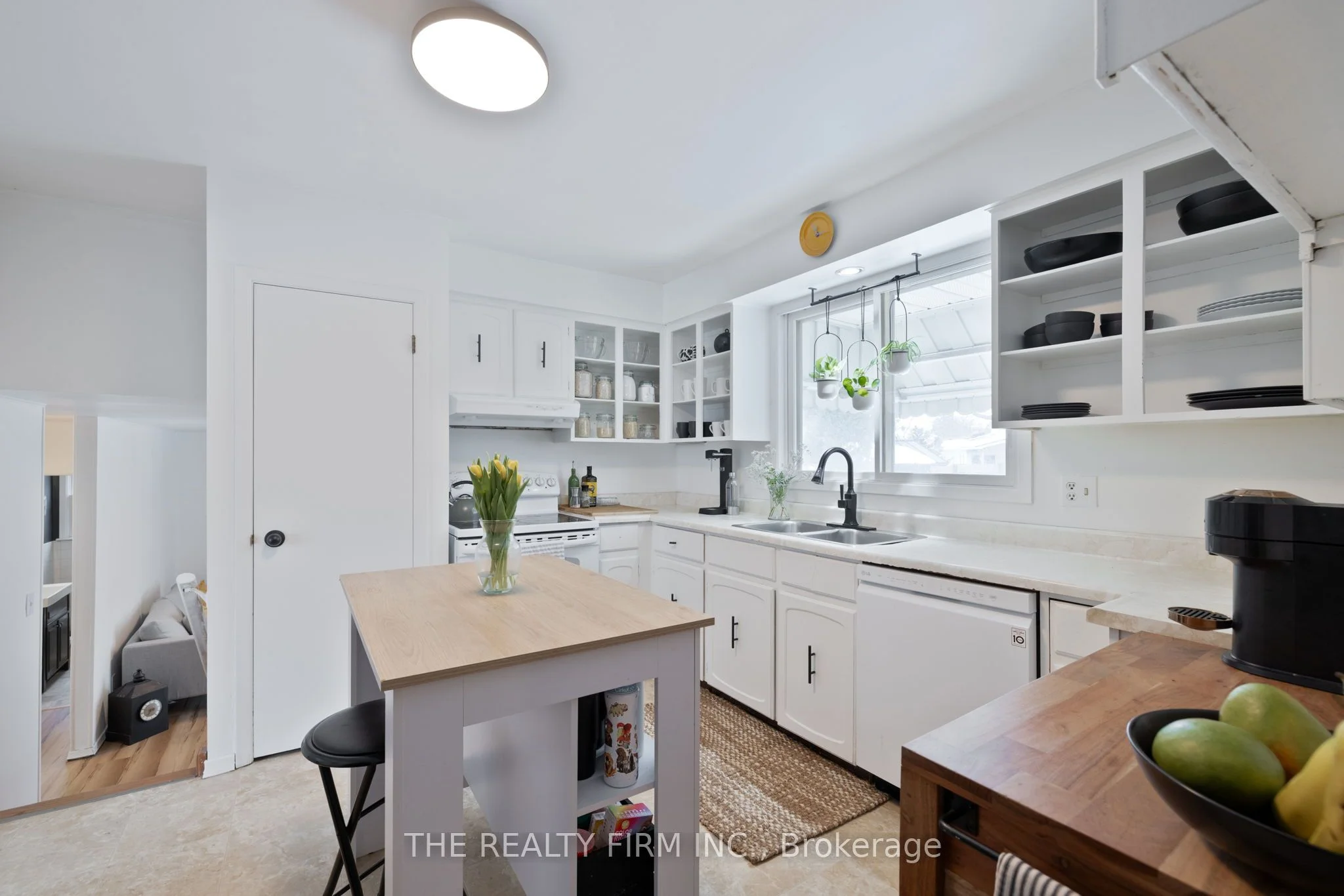 1428 Stoneybrook Crescent, London North, ON N5X 1C1