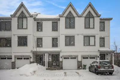 549 Woven, Stittsville - Munster - Richmond, On, K2s 2b2