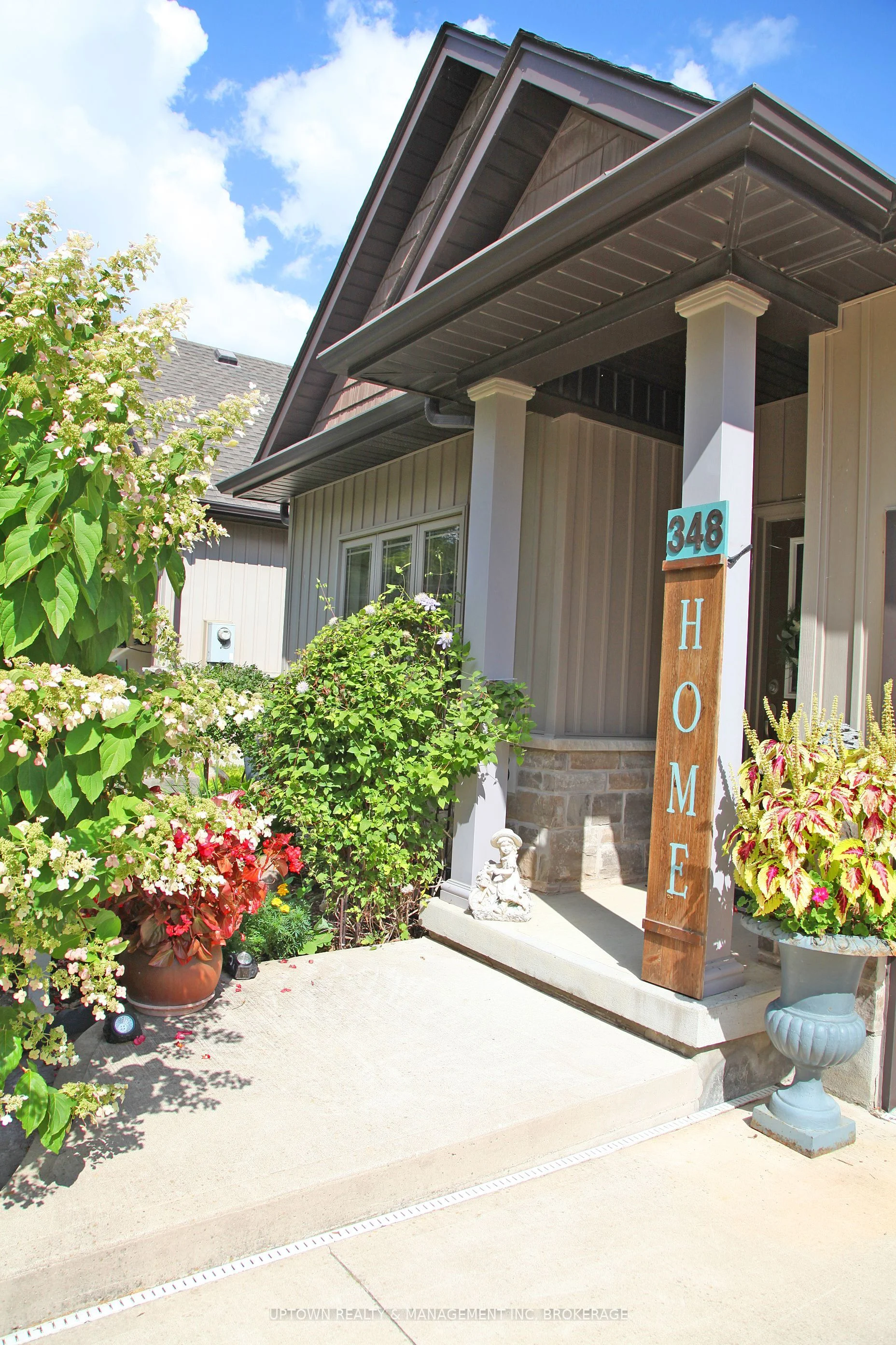 Att/Row/Townhouse in Fort Erie