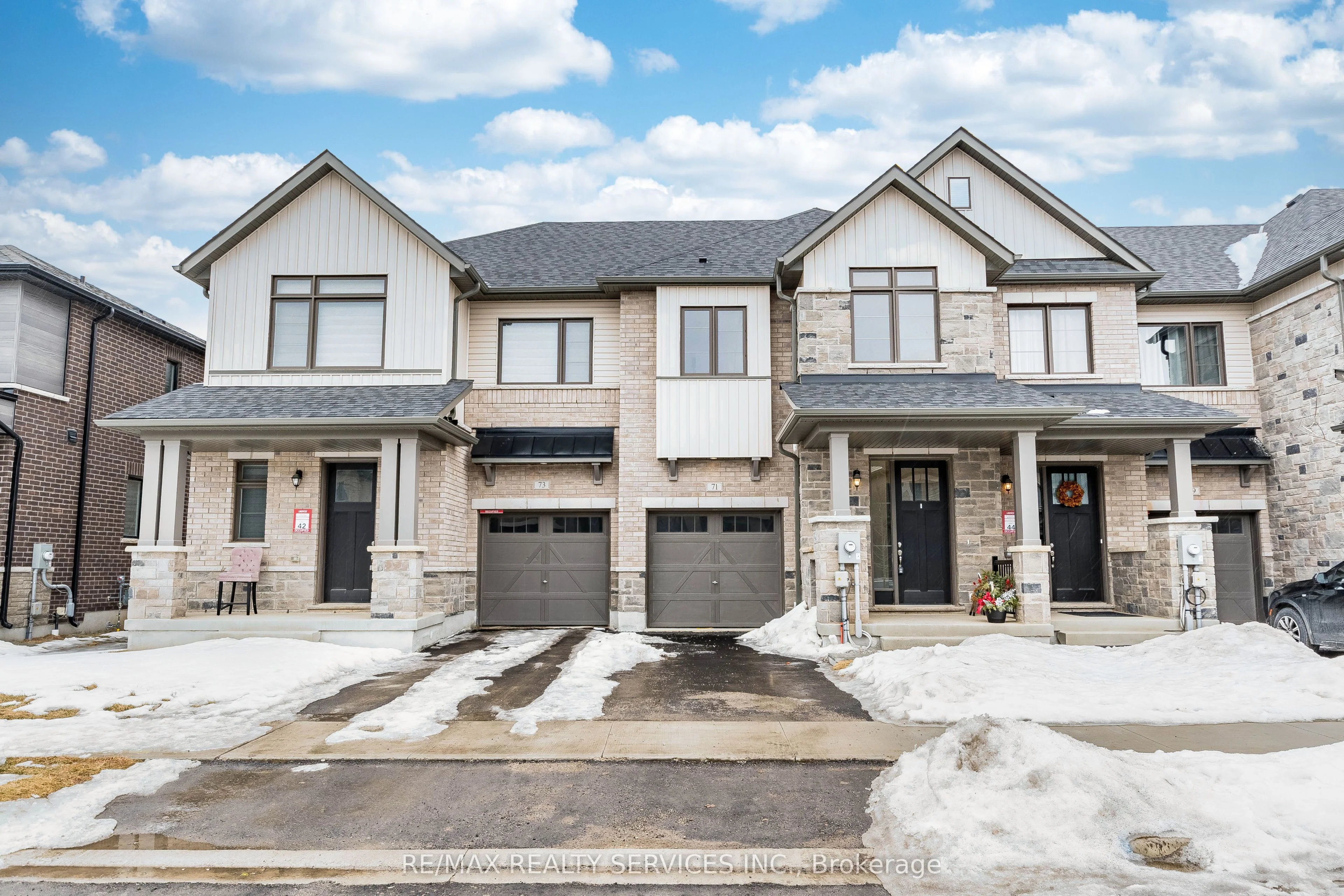 Att/Row/Townhouse in Brantford