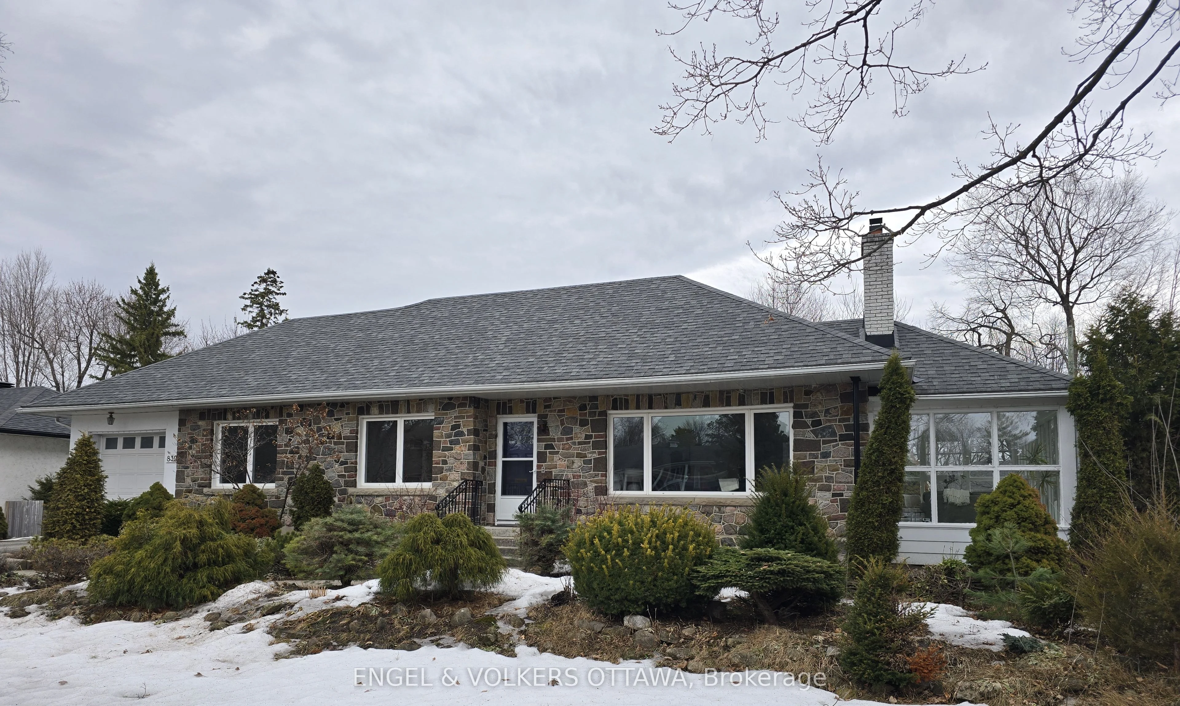 Detached in McKellar Heights - Glabar Park and Area